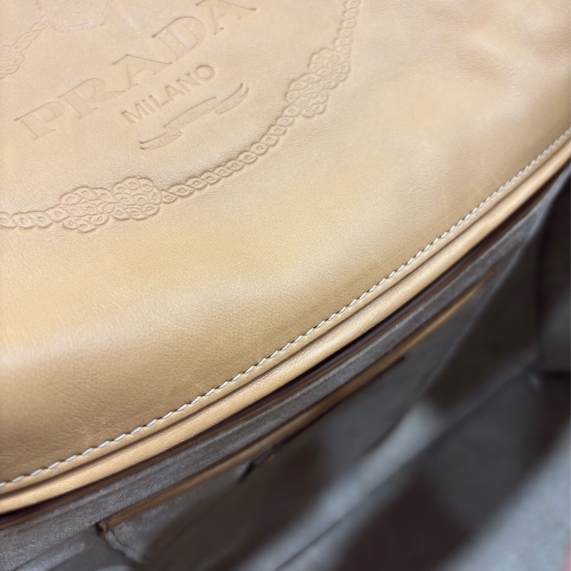 PRADA BN2135 大地色 全牛皮 手提包 購物包 肩背包 托特包 旅行袋 公事包 健身房-61