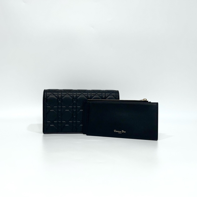 Dior 黑金羊皮藤格紋Lady Dior Pouch斜背包S0204ONMJ-9