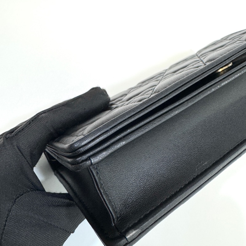 Dior 黑金羊皮藤格紋Lady Dior Pouch斜背包S0204ONMJ-16