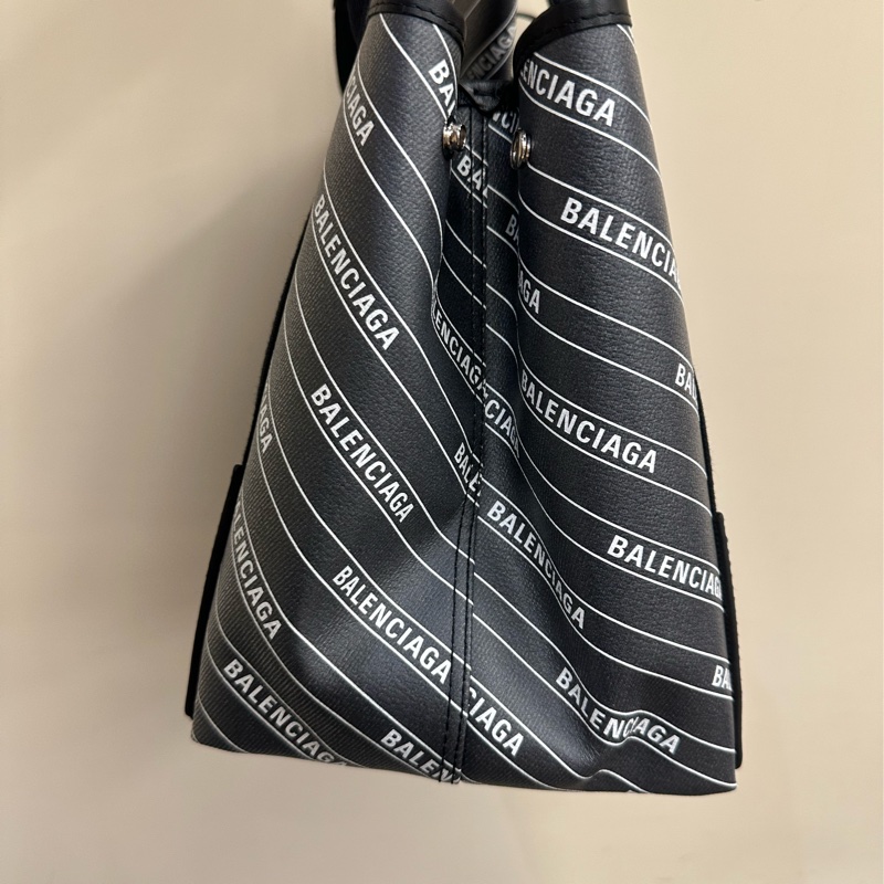 Balenciaga 灰PVC黑牛皮銀釦滿版logo Navy Cabas 小號手提托特包-3