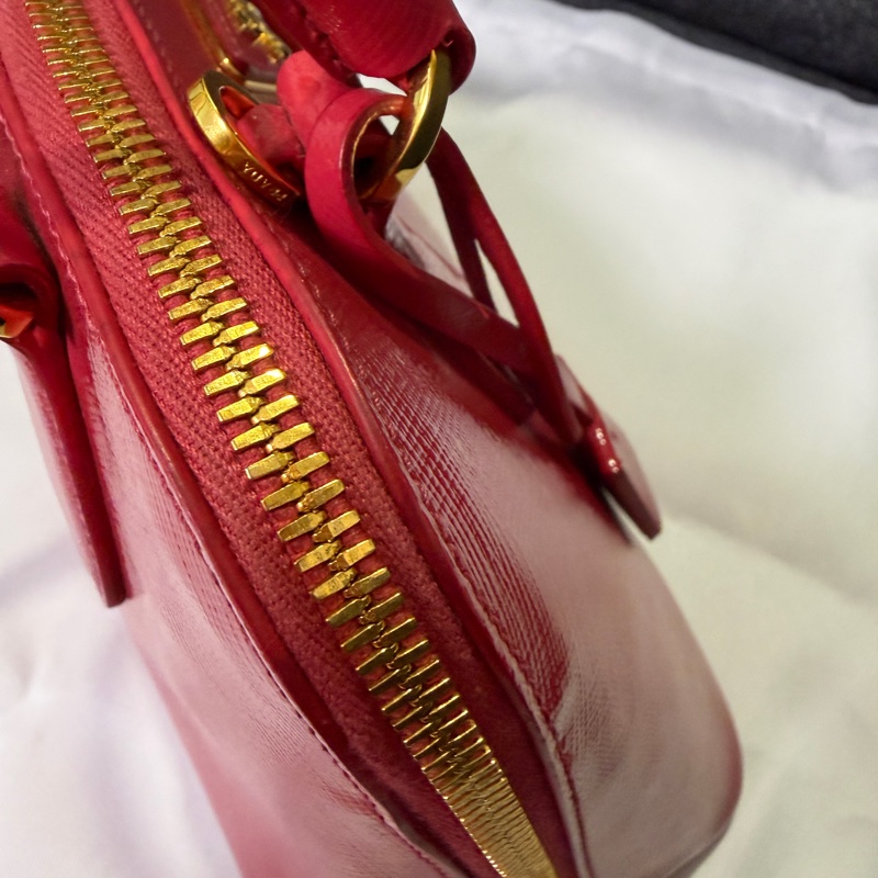 正品 PRADA 亮桃紅 漆皮小 2WAY包 貝殼包 斜背包 手提包-16