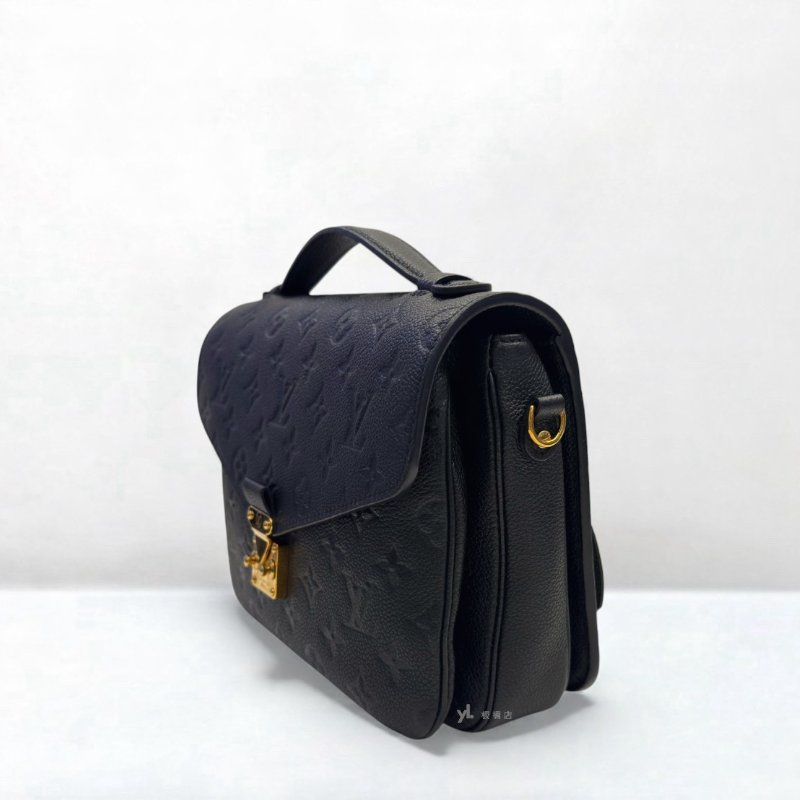 LV包包 Pochette Metis 黑牛皮壓紋郵差包M41487-2
