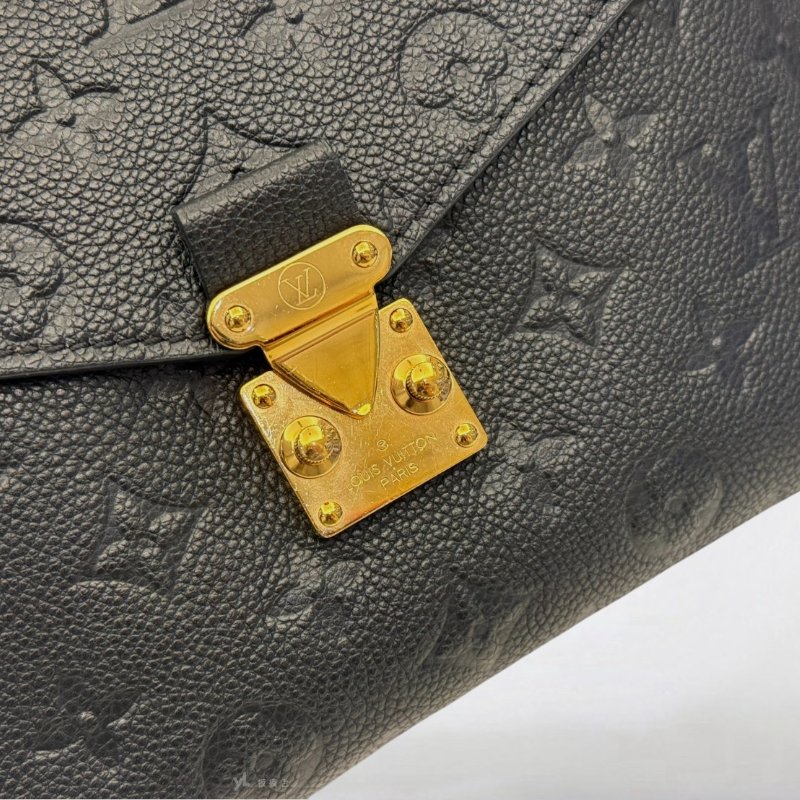 LV包包 Pochette Metis 黑牛皮壓紋郵差包M41487-8