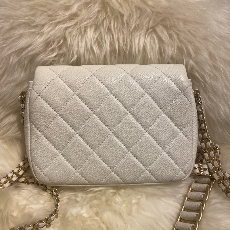 Chanel 金幣鏈帶Flap Bag-1