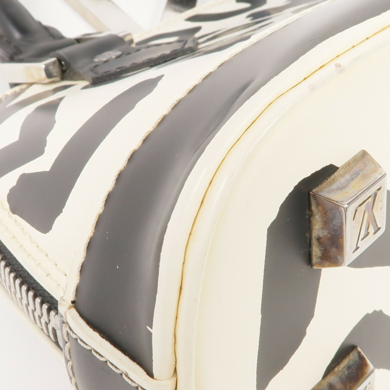 LOUIS VUITTON Monogram Graffiti Alma Horizontal Handbag銀扣手挽袋-8