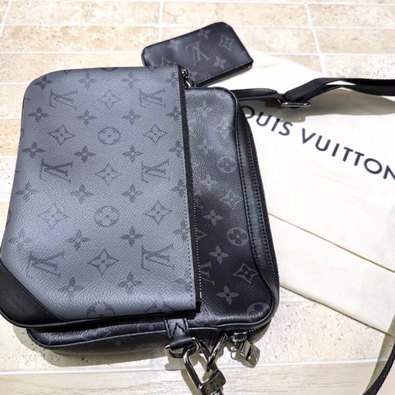 #99新閒置 #芯片款 Lv黑老花三合一斜挎包 #櫃上近🔟萬-4