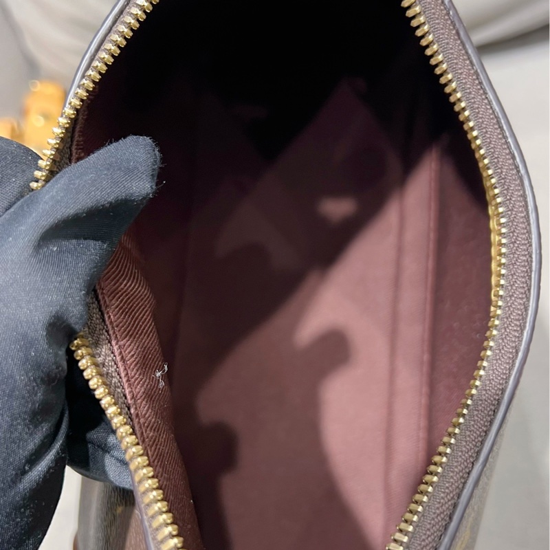 97新LV Boulogne牛角包 黃牛角包 芯片款-4