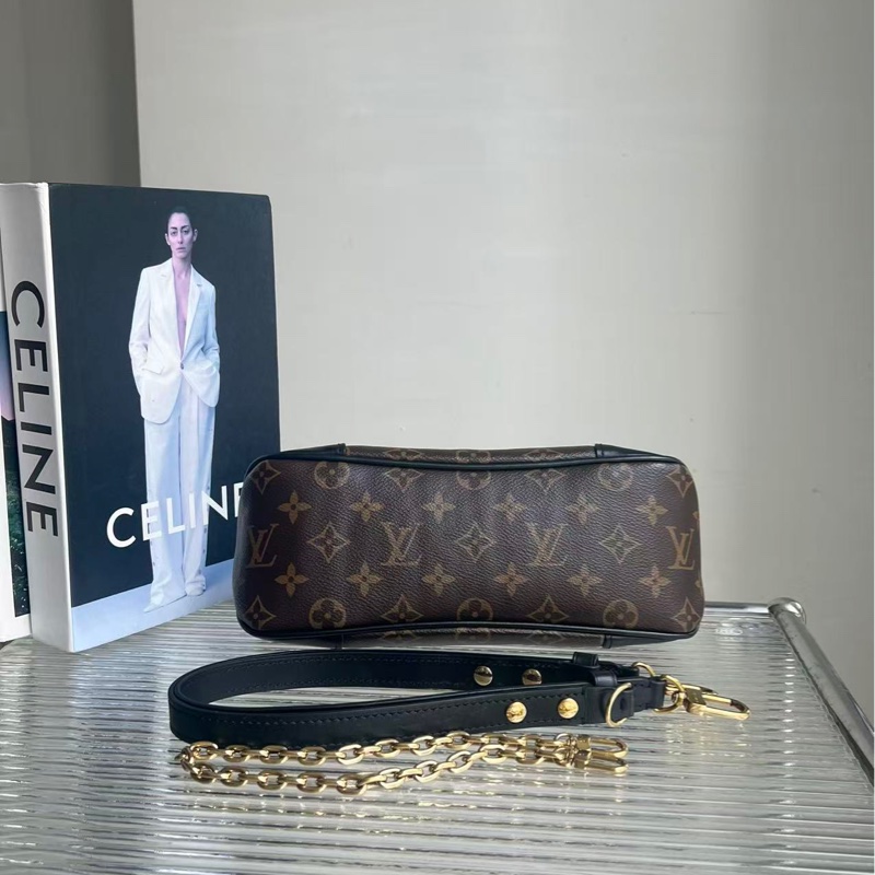 99🆕 LV/路易威登 boulogne黑牛角包,双肩带可随意调节,尺寸:26*18cm-2