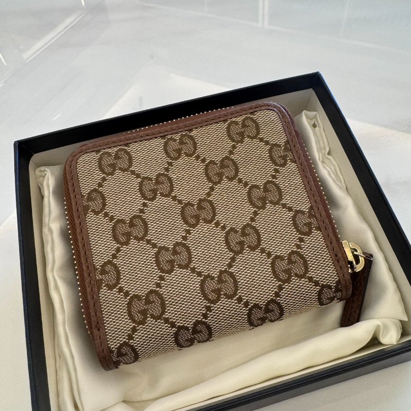 *SHIHNA名牌精品* GUCCI 雙G緹花 8卡短夾-2