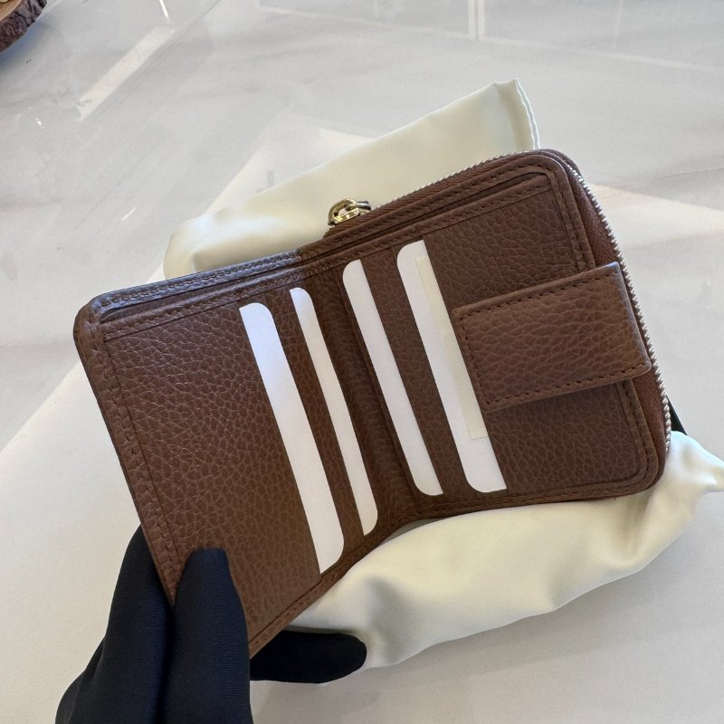 *SHIHNA名牌精品* GUCCI 雙G緹花 8卡短夾-4