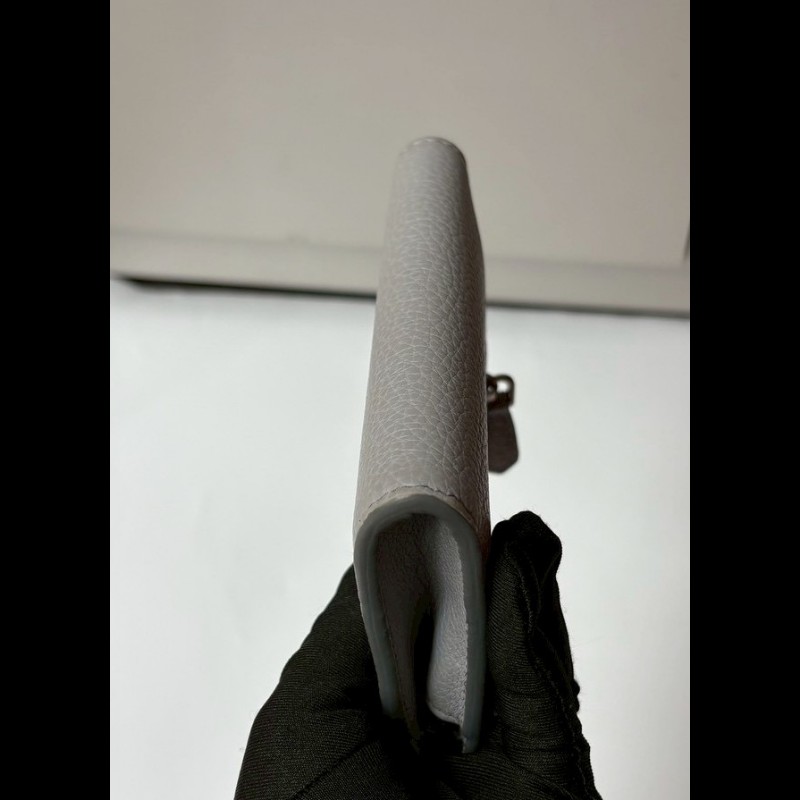 Prada 淺灰藍皮L拉鍊小夾-9