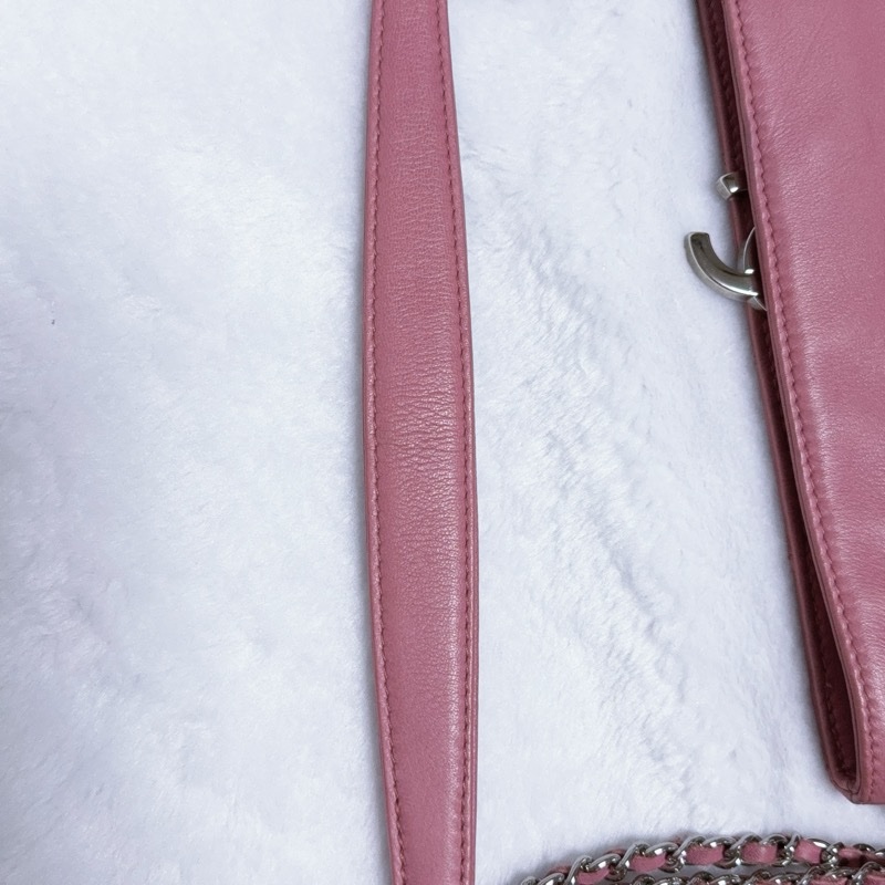 《特價一顆。全網最低價》Chanel香奈兒肩背包 手提包 晚宴包 趕早玫瑰粉包包-1