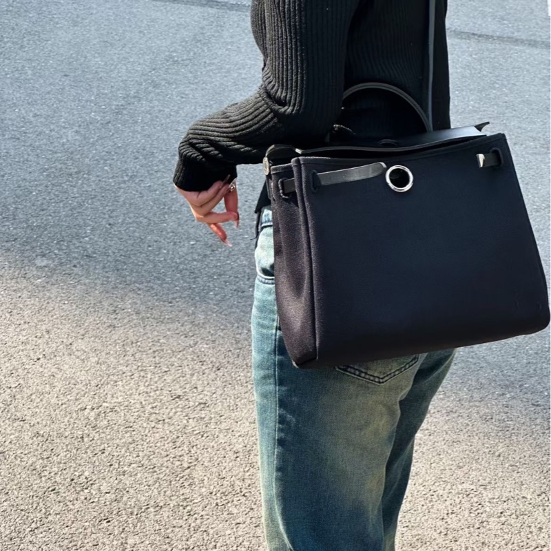 98🆕Hermes/爱马仕 herbag31帆布黑银 Z刻 经典百搭 不会过时的一只 男女通用  尺寸31*25  附件:尘袋 皮牌遗失-1