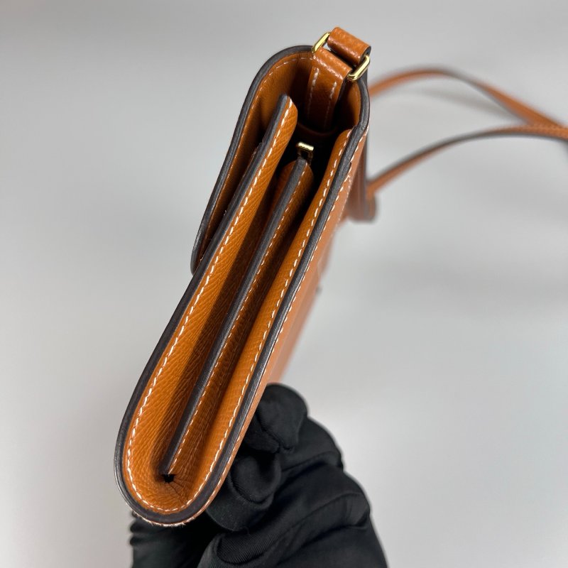 HERMES B刻 金棕CONSTANCE TO GO肩背包-3