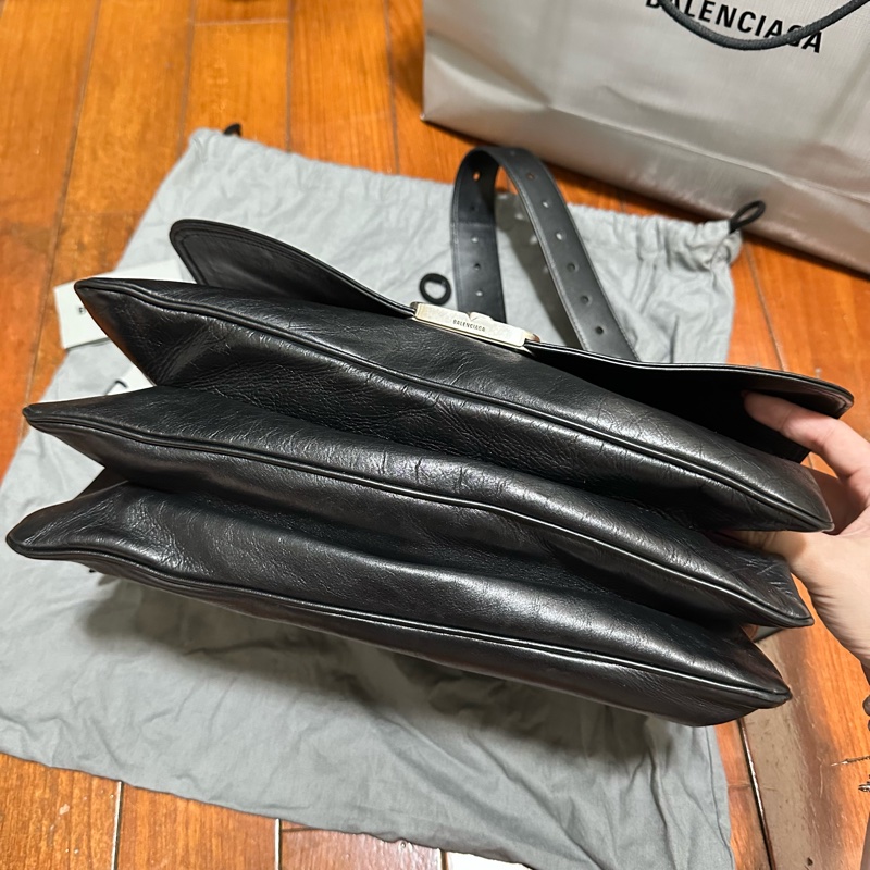 巴黎世家BALENCIGA BB SOFT中號-5