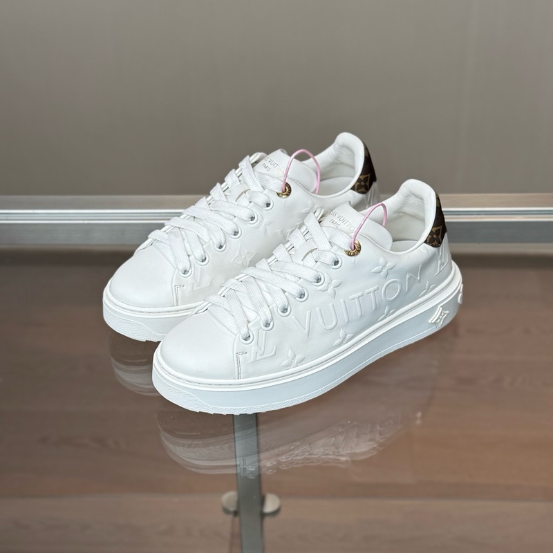 98新LOUIS VUITTON/路易威登 Time Out 白色浮雕滿印板鞋 尺碼/34.5碼-0