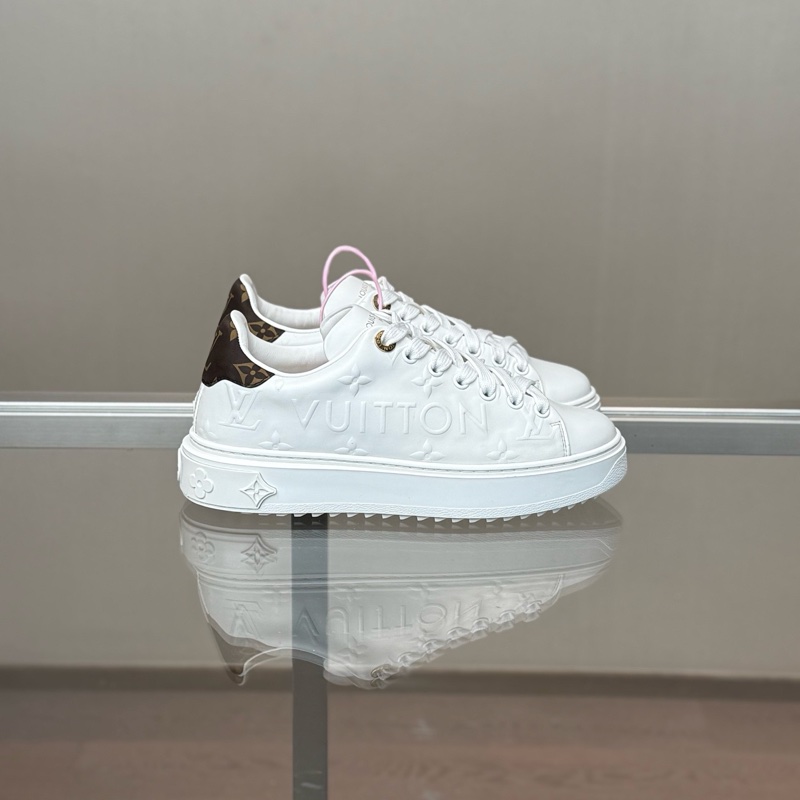 98新LOUIS VUITTON/路易威登 Time Out 白色浮雕滿印板鞋 尺碼/34.5碼-1