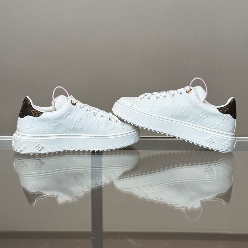 98新LOUIS VUITTON/路易威登 Time Out 白色浮雕滿印板鞋 尺碼/34.5碼-5