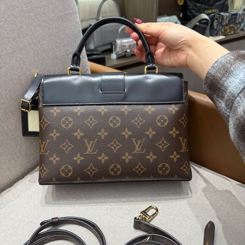 LV One Handle郵差包 經典老花拼黑色-1