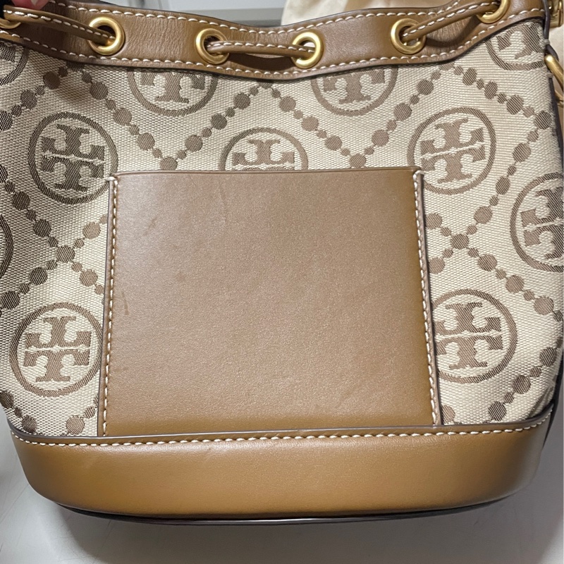 tory burch 大水桶包-6