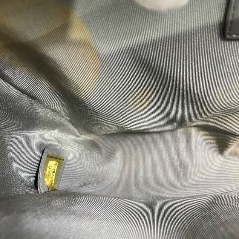 CHANEL BOY 25 medium-9