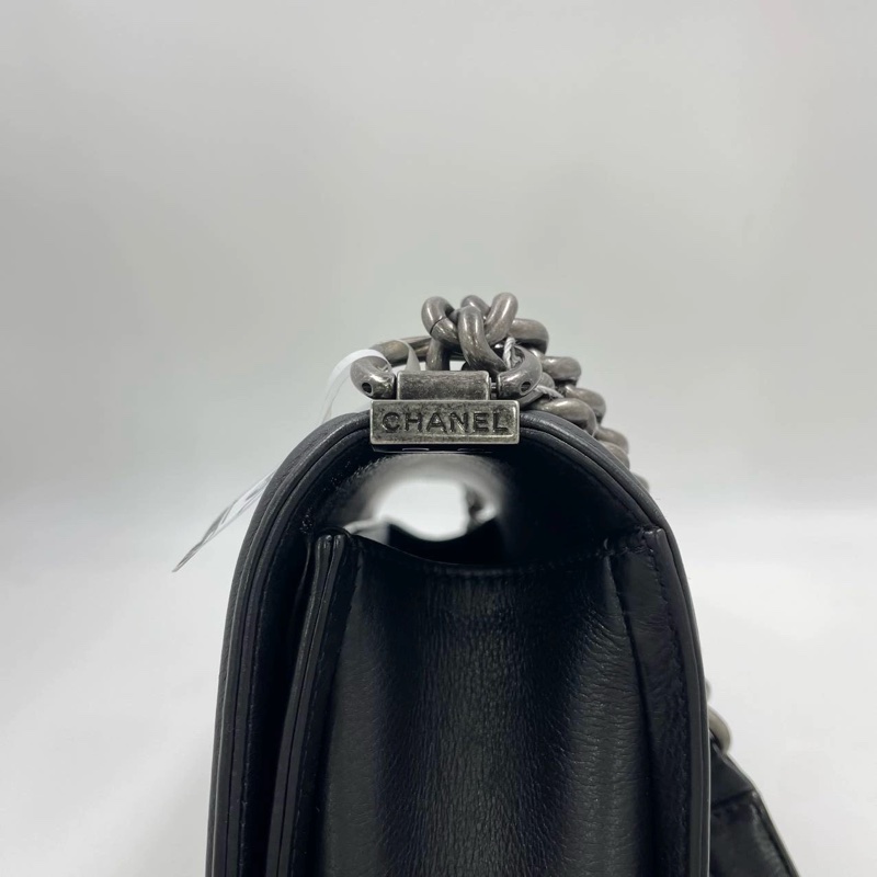 CHANEL BOY 25 medium-11