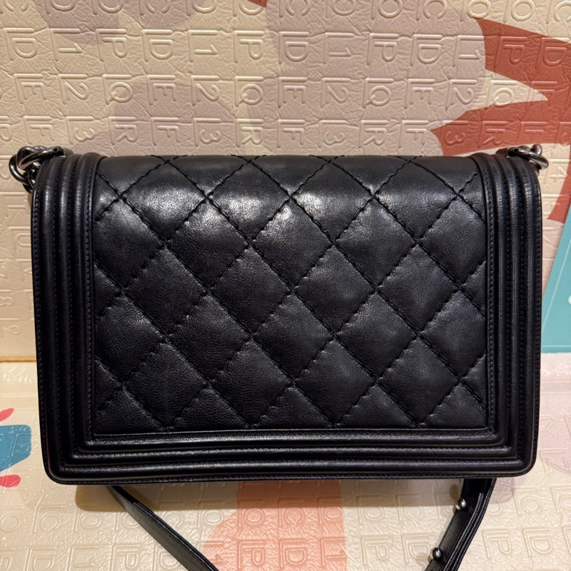 CHANEL classic boy Mediun-2