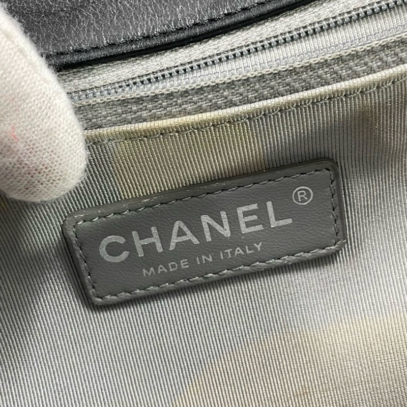 CHANEL classic boy Mediun-9