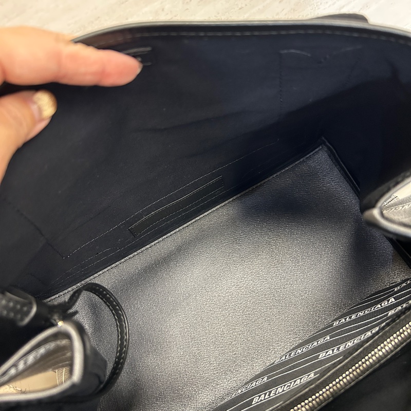 Balenciaga 灰pvc黑牛皮滿版logo navy cabas s號托特包-7