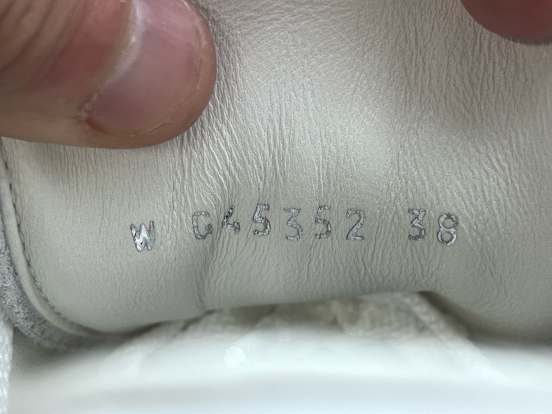 99新Chanel香奈兒 24c白紫板鞋 38碼成色如圖-8