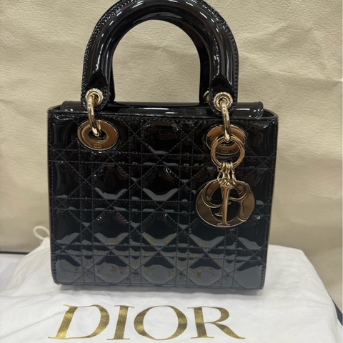 Dior四格黛妃漆皮22年
