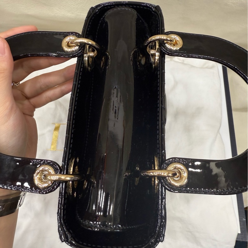 Dior四格黛妃漆皮22年-11