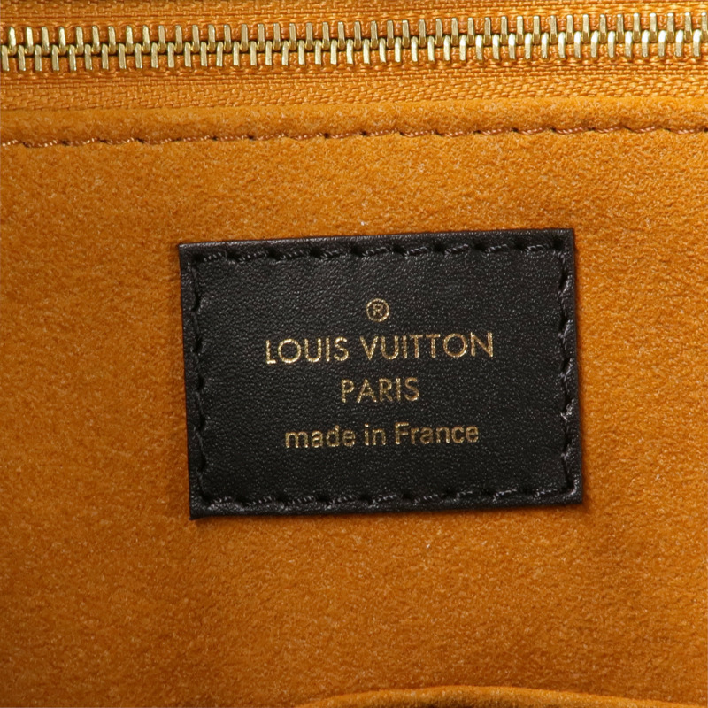 LOUIS VUITTON Monogram Empreinte On The Go GM金扣手挽肩背兩用袋-11