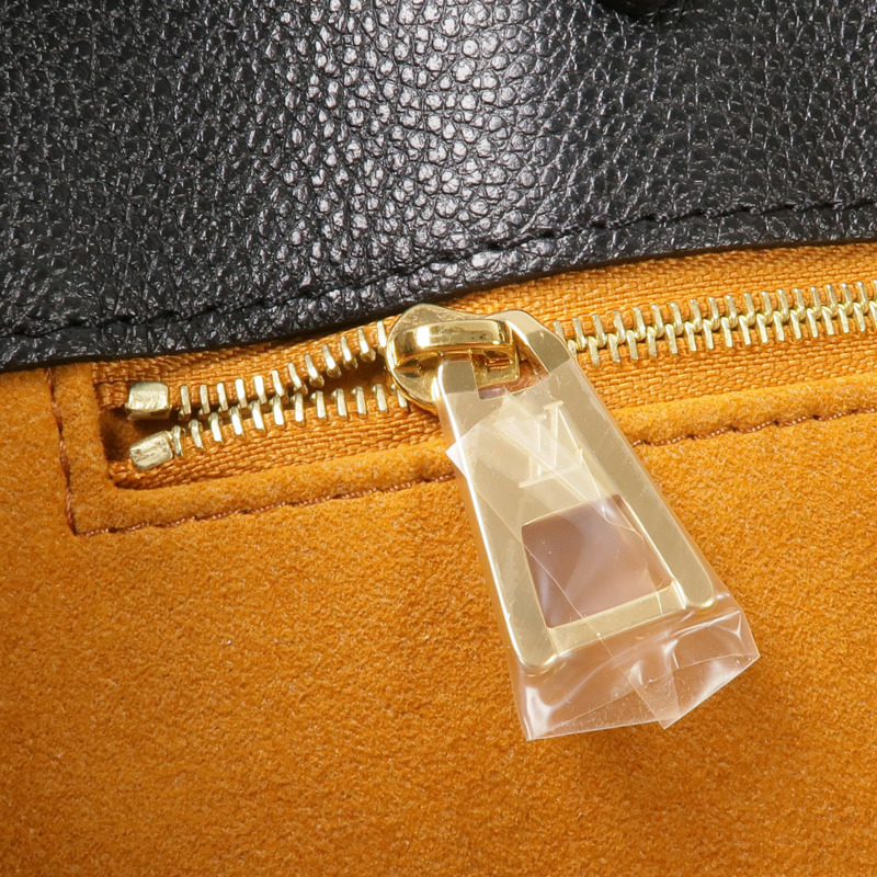 LOUIS VUITTON Monogram Empreinte On The Go GM金扣手挽肩背兩用袋-12