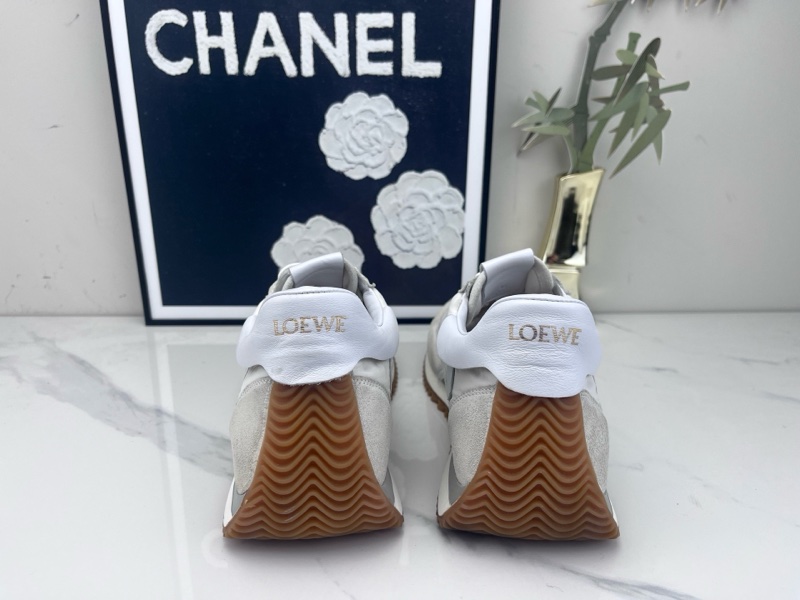 LOEWE羅意威灰色阿甘鞋 38碼 下地一次 成色如圖-1