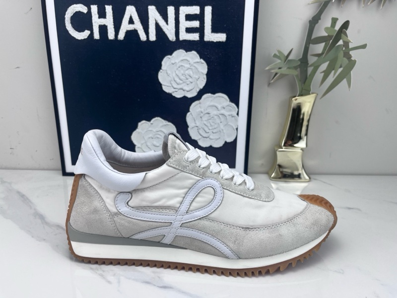 LOEWE羅意威灰色阿甘鞋 38碼 下地一次 成色如圖-4