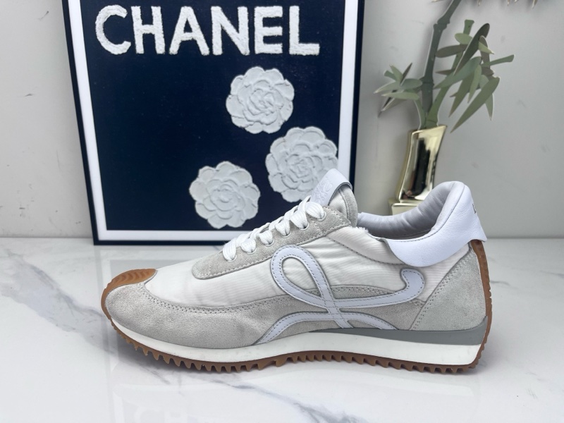 LOEWE羅意威灰色阿甘鞋 38碼 下地一次 成色如圖-5