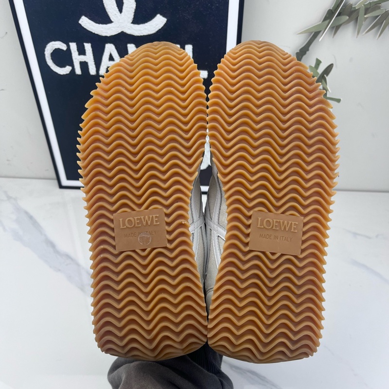 LOEWE羅意威灰色阿甘鞋 38碼 下地一次 成色如圖-6