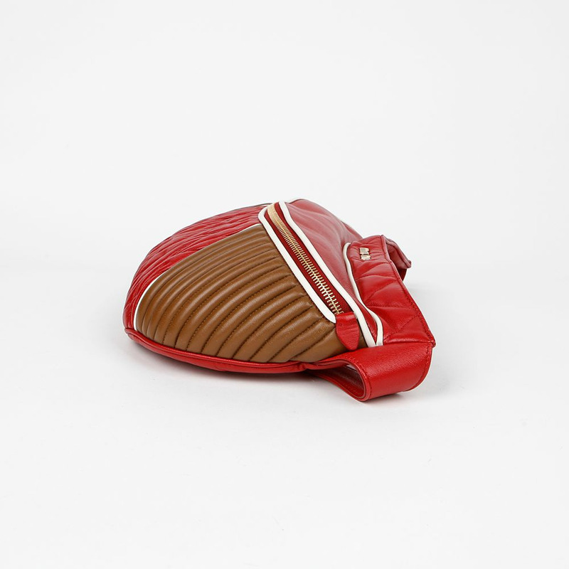 MIU MIU 馬塔雷斯腰包-4