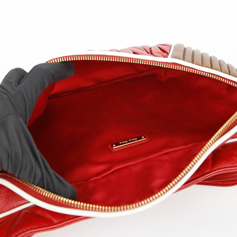 MIU MIU 馬塔雷斯腰包-7