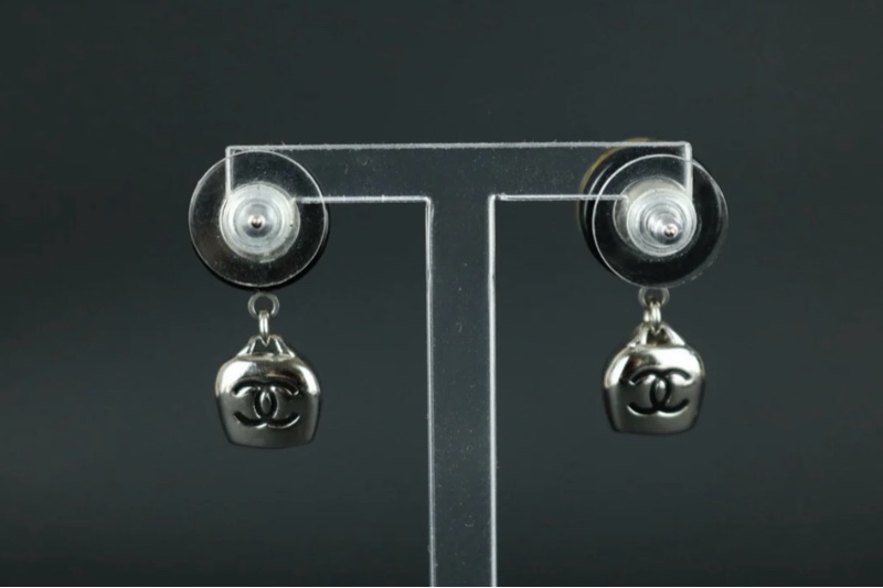 「JL精品代購」98新 Chanel 香奈兒 花花 垂墜雙c 耳釘-7