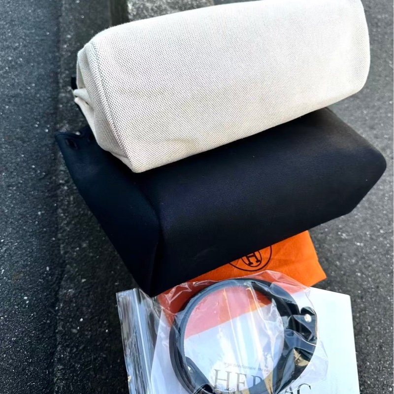Hermes Herbag 31 肩背包（附黑白兩色替換袋）-7