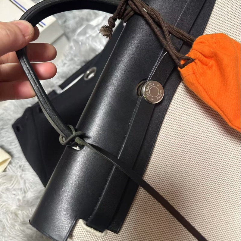 Hermes Herbag 31 肩背包（附黑白兩色替換袋）-8