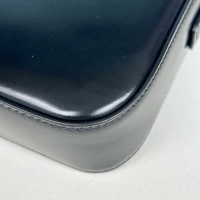 Celine Triomphe 凱旋門黑金 肩背包-6