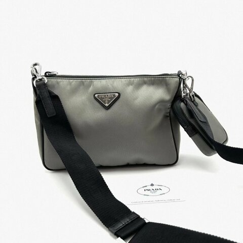 PRADA 灰色尼龍三合一郵差包 24*17*6.5 98新配件塵袋保卡