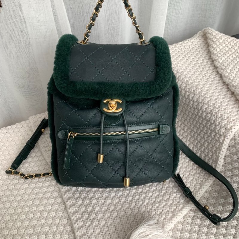 CHANEL 墨綠色金扣毛呢後背包17*20*10 98新配件塵袋-0