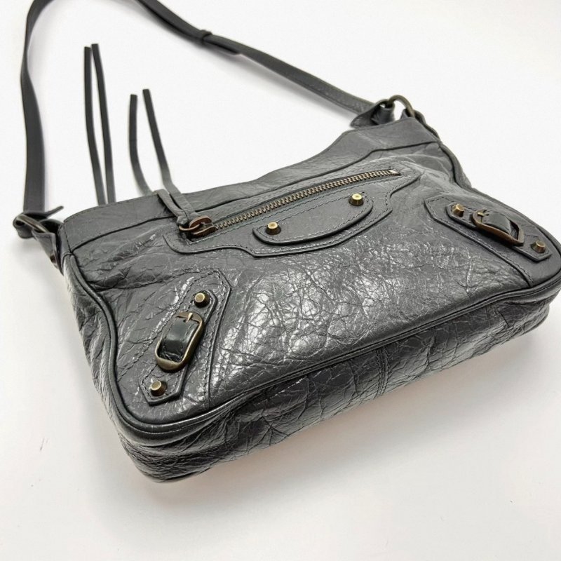 BALENCIAGA 深灰色油蠟皮肩背斜背包23*15*4 98新配件塵袋-2