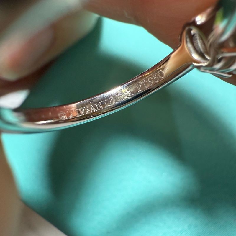 Tiffany &co蒂芬妮 60分橢圓鑽戒-3