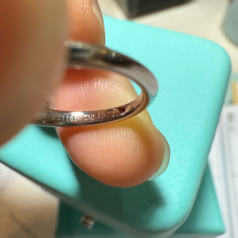 Tiffany &co蒂芬妮 60分橢圓鑽戒-5