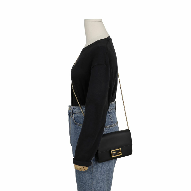 FENDI 8BS055 平底法棍單肩斜背包-12